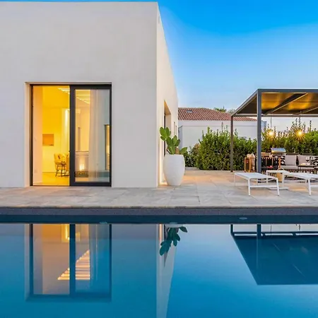 Marucella Villa