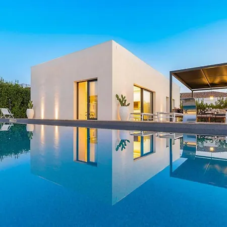 Marucella Villa